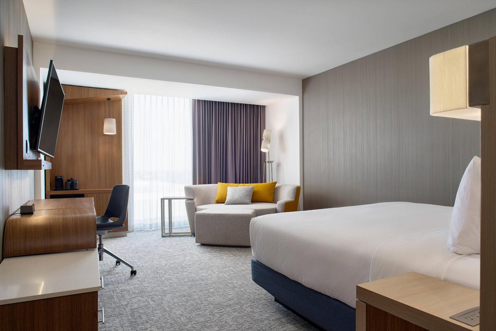 Courtyard By Marriott Merida Downtown Экстерьер фото